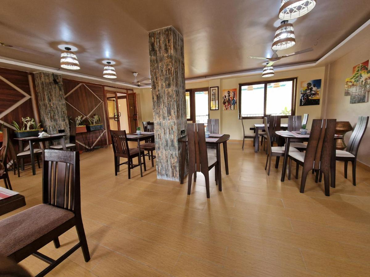 Cactus Creek Hotel Aburi Exterior photo
